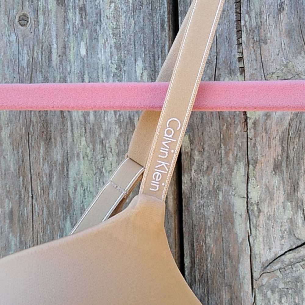 Calvin Klein Smooth Cup Bra 36C nude - Picture 13 of 16